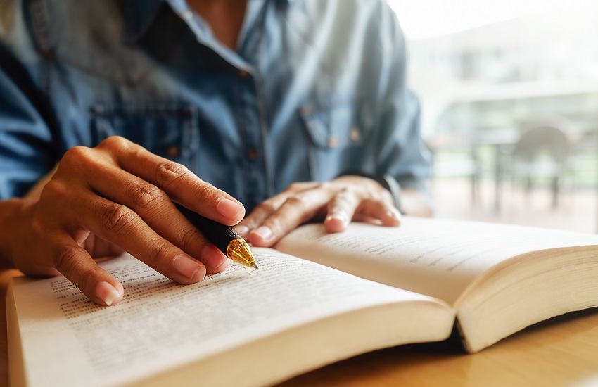 5ª Edição | Os Maias (Eça de Queirós): romance de espaço(s) - 13 H